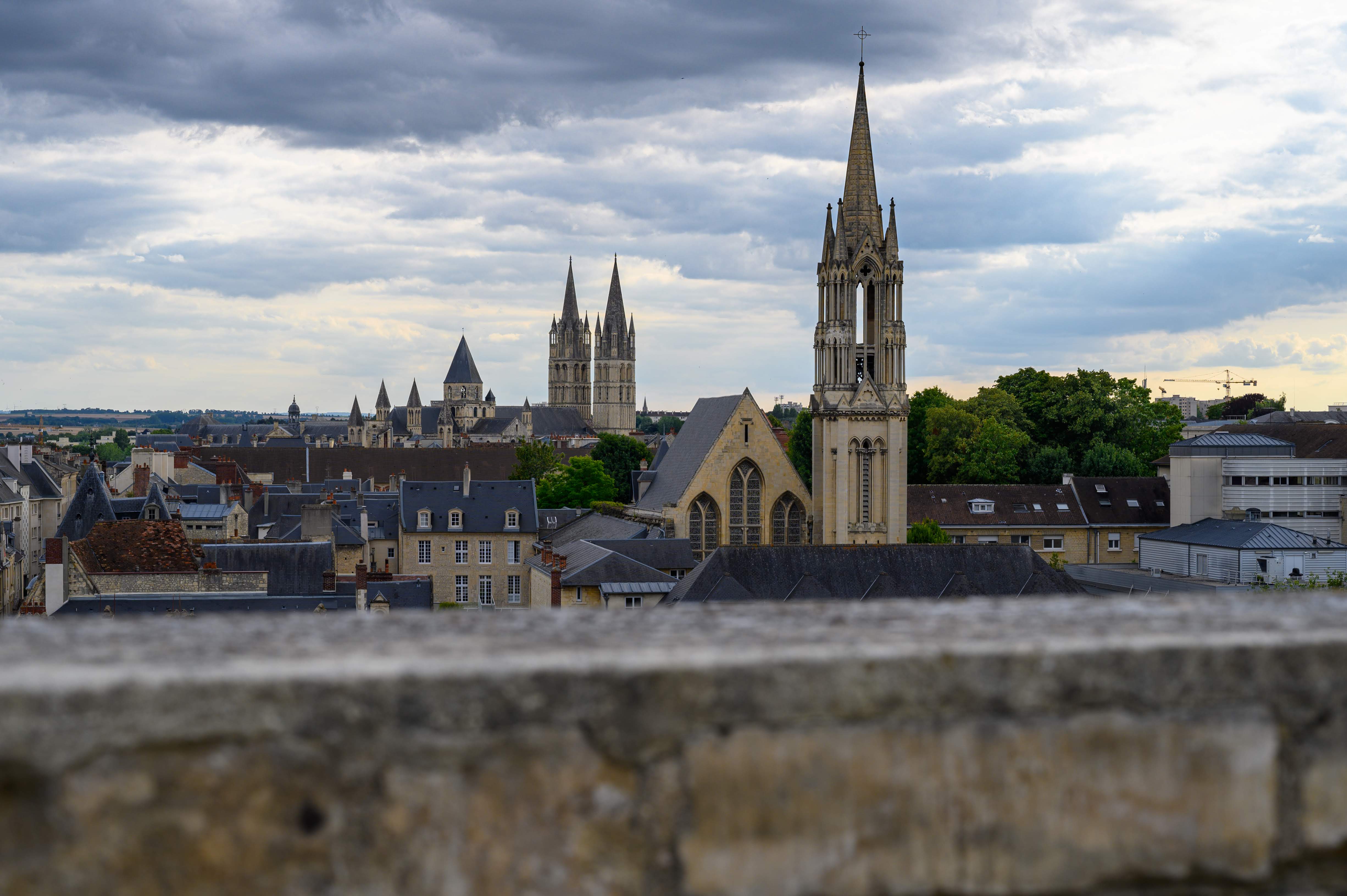 Flèches à Caen